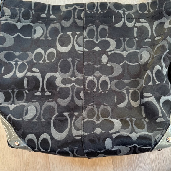 Coach Carly Bag - Picture 6 of 12